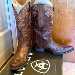 Ariat Western Boots only worn 2x for brief periods!